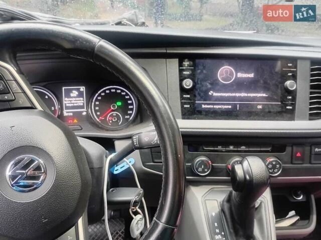 Серый Фольксваген Transporter, объемом двигателя 1.97 л и пробегом 235 тыс. км за 22000 $, фото 3 на Automoto.ua