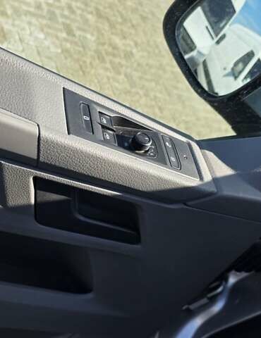 Серый Фольксваген Transporter, объемом двигателя 2 л и пробегом 185 тыс. км за 32321 $, фото 12 на Automoto.ua