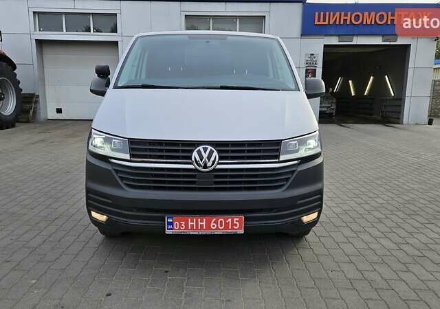 Серый Фольксваген Transporter, объемом двигателя 1.97 л и пробегом 152 тыс. км за 24900 $, фото 2 на Automoto.ua