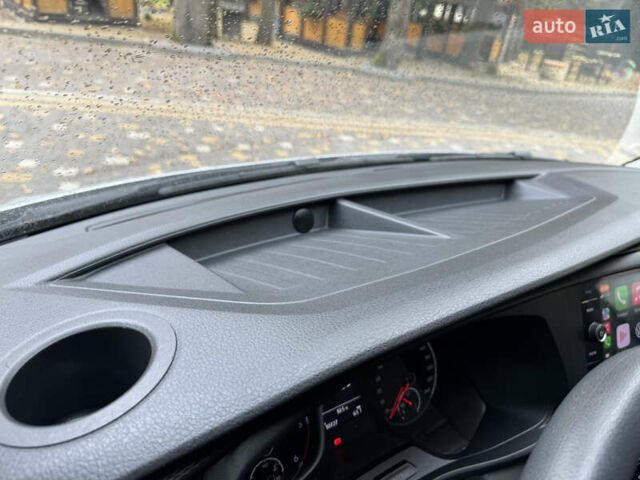 Серый Фольксваген Transporter, объемом двигателя 2 л и пробегом 207 тыс. км за 24950 $, фото 129 на Automoto.ua