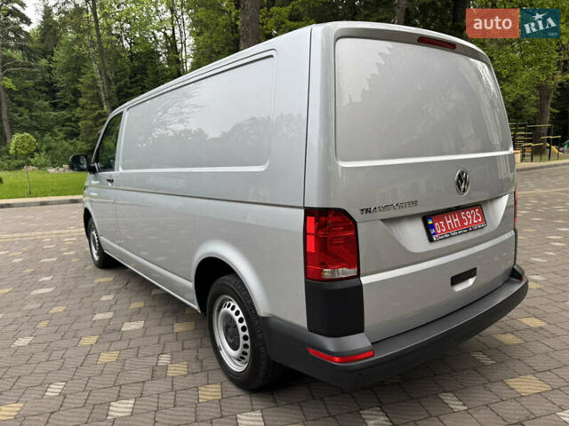 Серый Фольксваген Transporter, объемом двигателя 2 л и пробегом 203 тыс. км за 23450 $, фото 170 на Automoto.ua