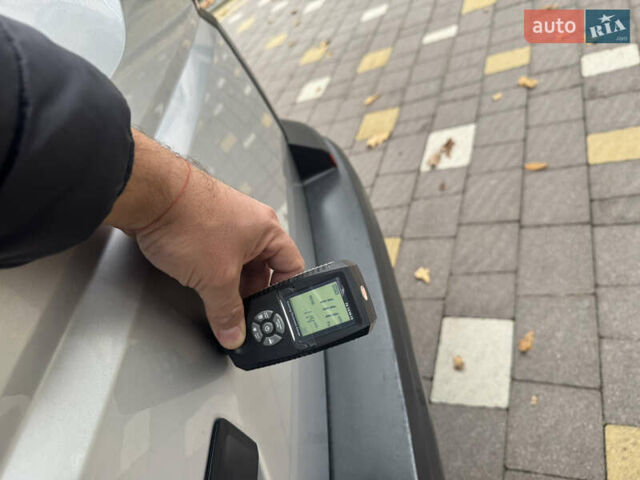 Серый Фольксваген Transporter, объемом двигателя 2 л и пробегом 207 тыс. км за 24950 $, фото 208 на Automoto.ua