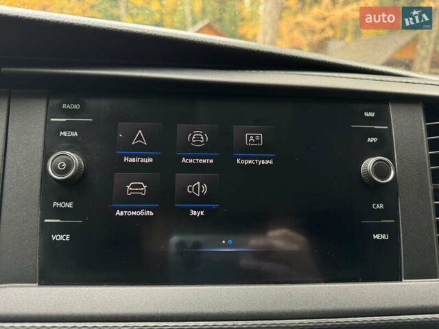 Серый Фольксваген Transporter, объемом двигателя 2 л и пробегом 207 тыс. км за 24950 $, фото 138 на Automoto.ua