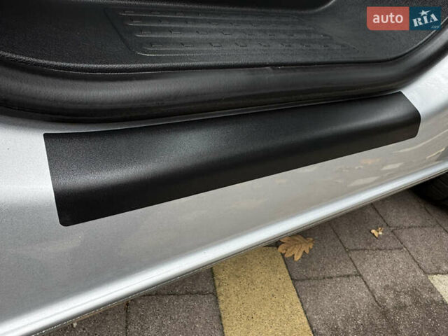 Серый Фольксваген Transporter, объемом двигателя 2 л и пробегом 207 тыс. км за 24950 $, фото 88 на Automoto.ua