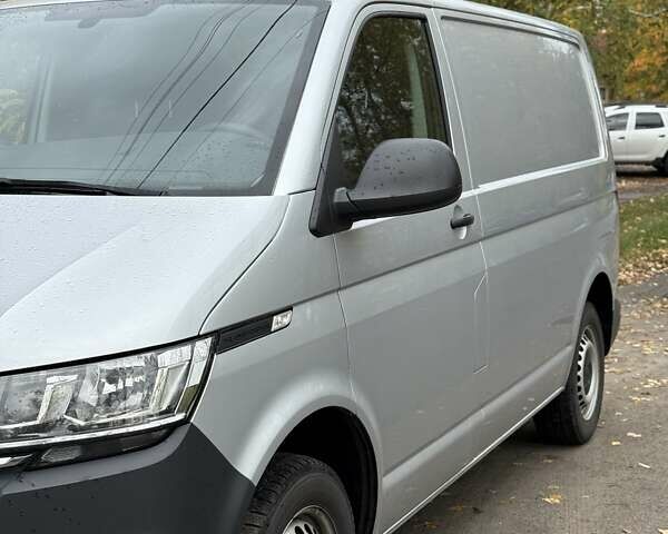 Сірий Фольксваген Transporter, об'ємом двигуна 1.97 л та пробігом 205 тис. км за 25300 $, фото 12 на Automoto.ua