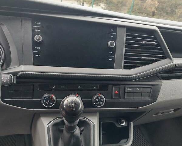 Серый Фольксваген Transporter, объемом двигателя 1.97 л и пробегом 177 тыс. км за 31900 $, фото 9 на Automoto.ua