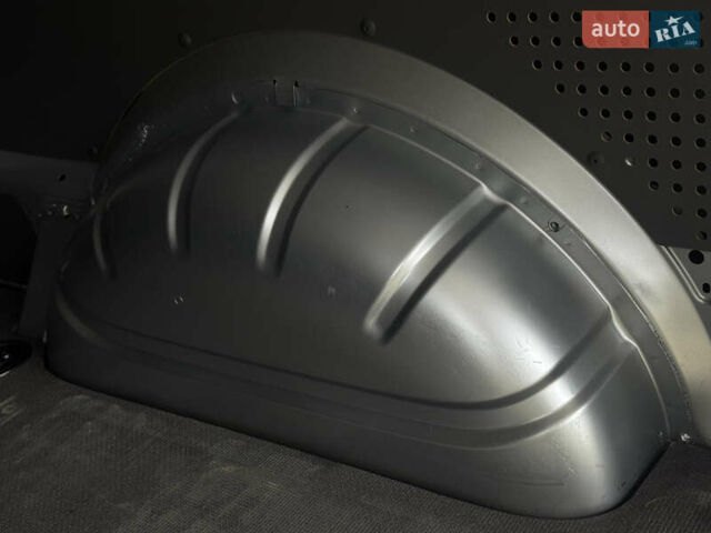 Серый Фольксваген Transporter, объемом двигателя 2 л и пробегом 207 тыс. км за 24950 $, фото 164 на Automoto.ua