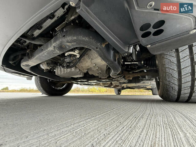 Серый Фольксваген Transporter, объемом двигателя 2 л и пробегом 199 тыс. км за 25999 $, фото 73 на Automoto.ua