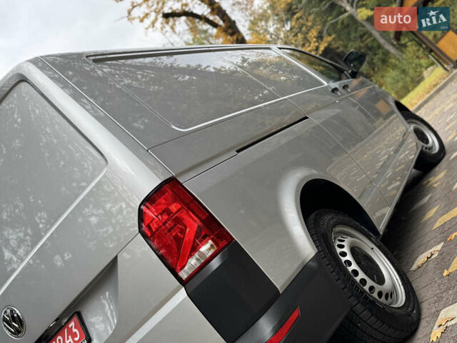Серый Фольксваген Transporter, объемом двигателя 2 л и пробегом 207 тыс. км за 24950 $, фото 34 на Automoto.ua