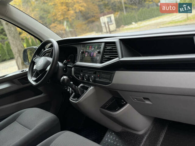 Серый Фольксваген Transporter, объемом двигателя 2 л и пробегом 207 тыс. км за 24950 $, фото 93 на Automoto.ua