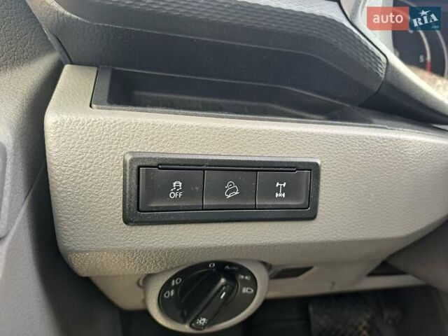 Серый Фольксваген Transporter, объемом двигателя 2 л и пробегом 21 тыс. км за 49500 $, фото 9 на Automoto.ua