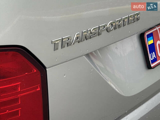 Серый Фольксваген Transporter, объемом двигателя 1.97 л и пробегом 165 тыс. км за 23900 $, фото 17 на Automoto.ua