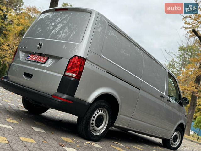 Серый Фольксваген Transporter, объемом двигателя 2 л и пробегом 207 тыс. км за 24950 $, фото 33 на Automoto.ua