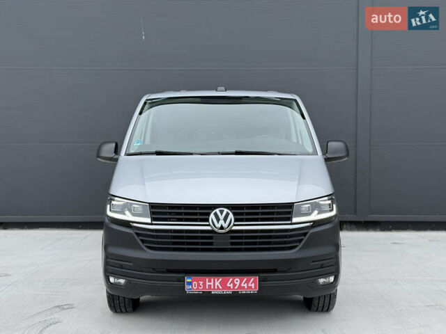 Серый Фольксваген Transporter, объемом двигателя 2 л и пробегом 199 тыс. км за 25999 $, фото 32 на Automoto.ua