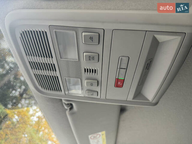 Серый Фольксваген Transporter, объемом двигателя 2 л и пробегом 207 тыс. км за 24950 $, фото 148 на Automoto.ua