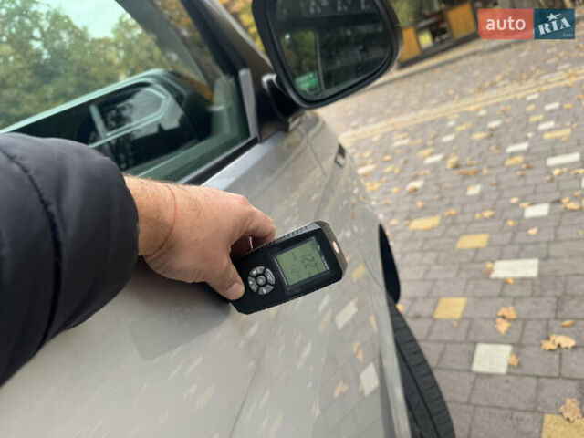 Серый Фольксваген Transporter, объемом двигателя 2 л и пробегом 207 тыс. км за 24950 $, фото 214 на Automoto.ua