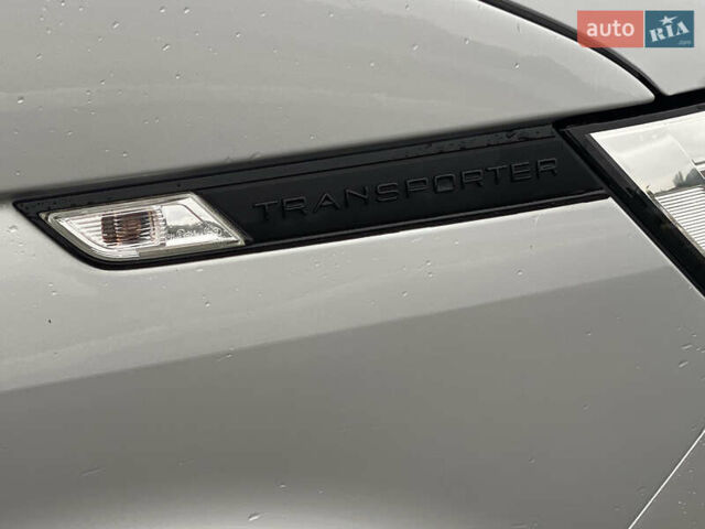 Серый Фольксваген Transporter, объемом двигателя 1.97 л и пробегом 165 тыс. км за 23900 $, фото 57 на Automoto.ua