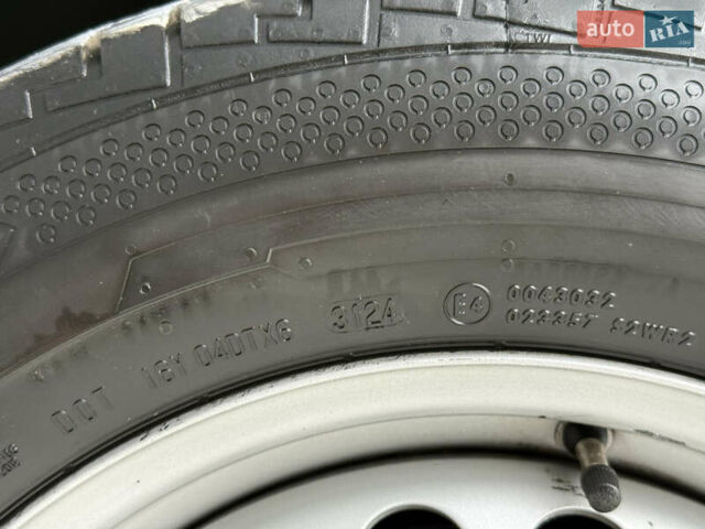 Серый Фольксваген Transporter, объемом двигателя 2 л и пробегом 199 тыс. км за 25999 $, фото 18 на Automoto.ua