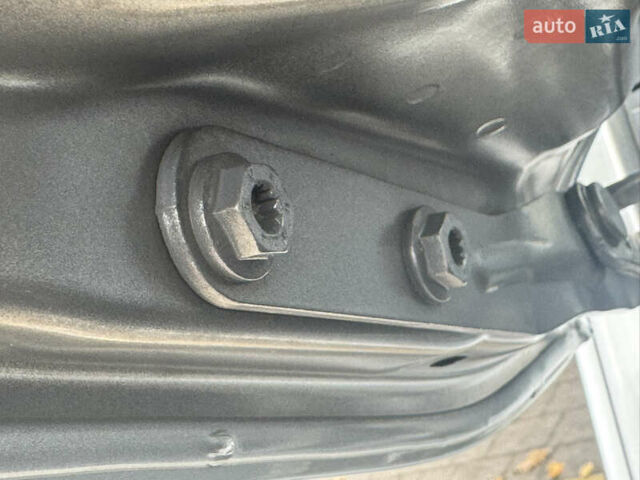 Серый Фольксваген Transporter, объемом двигателя 2 л и пробегом 207 тыс. км за 24950 $, фото 182 на Automoto.ua