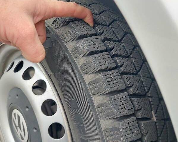 Серый Фольксваген Transporter, объемом двигателя 1.97 л и пробегом 177 тыс. км за 31900 $, фото 25 на Automoto.ua