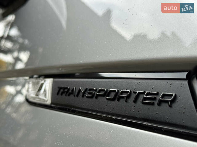 Серый Фольксваген Transporter, объемом двигателя 2 л и пробегом 207 тыс. км за 24950 $, фото 76 на Automoto.ua