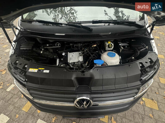 Серый Фольксваген Transporter, объемом двигателя 2 л и пробегом 207 тыс. км за 24950 $, фото 176 на Automoto.ua