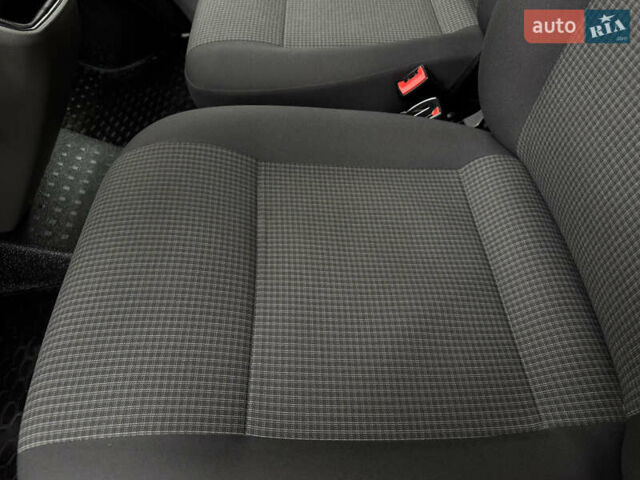 Серый Фольксваген Transporter, объемом двигателя 2 л и пробегом 207 тыс. км за 24950 $, фото 116 на Automoto.ua