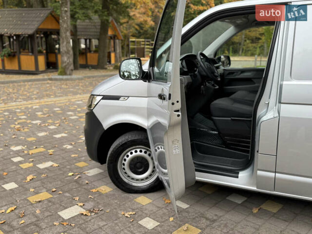 Серый Фольксваген Transporter, объемом двигателя 2 л и пробегом 207 тыс. км за 24950 $, фото 98 на Automoto.ua