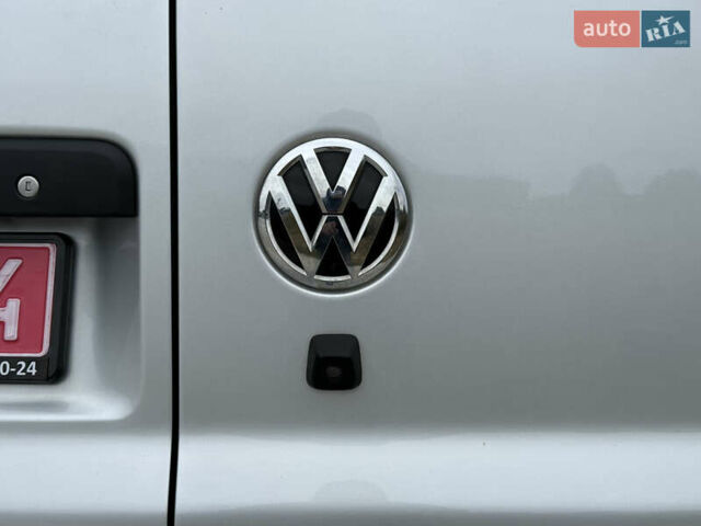 Серый Фольксваген Transporter, объемом двигателя 2 л и пробегом 199 тыс. км за 25999 $, фото 22 на Automoto.ua