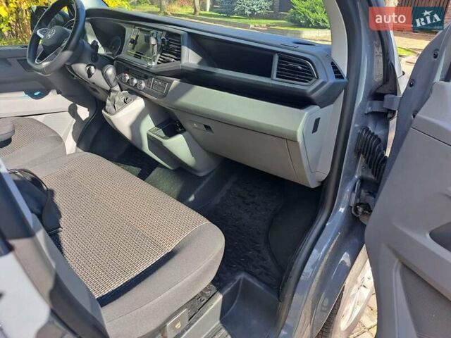 Серый Фольксваген Transporter, объемом двигателя 2 л и пробегом 21 тыс. км за 49500 $, фото 4 на Automoto.ua