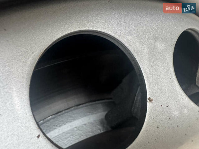 Серый Фольксваген Transporter, объемом двигателя 2 л и пробегом 207 тыс. км за 24950 $, фото 187 на Automoto.ua