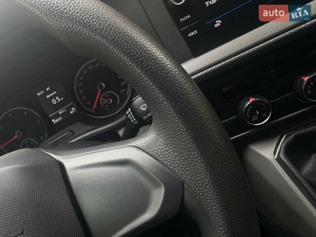 Серый Фольксваген Transporter, объемом двигателя 2 л и пробегом 207 тыс. км за 24950 $, фото 151 на Automoto.ua