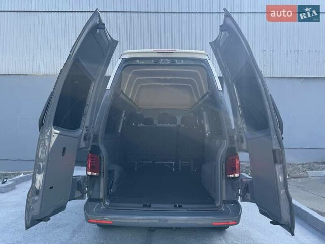 Серый Фольксваген Transporter, объемом двигателя 1.97 л и пробегом 18 тыс. км за 49800 $, фото 4 на Automoto.ua