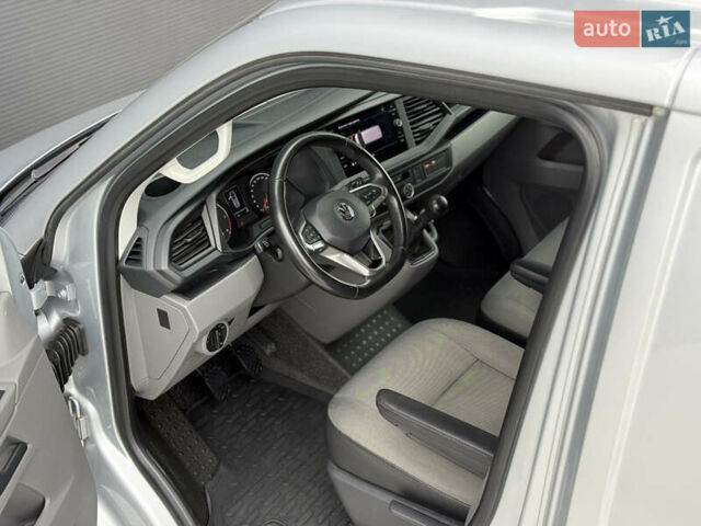 Серый Фольксваген Transporter, объемом двигателя 2 л и пробегом 199 тыс. км за 25999 $, фото 36 на Automoto.ua