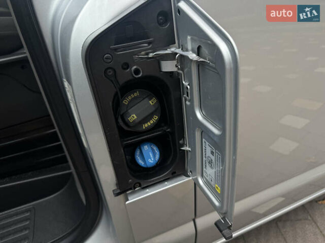 Серый Фольксваген Transporter, объемом двигателя 2 л и пробегом 207 тыс. км за 24950 $, фото 154 на Automoto.ua