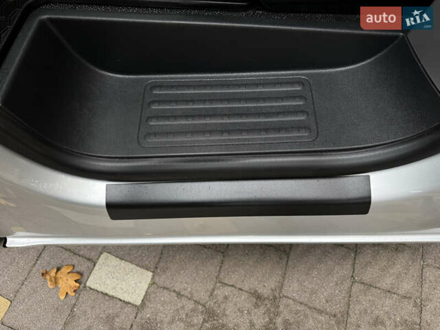 Серый Фольксваген Transporter, объемом двигателя 2 л и пробегом 207 тыс. км за 24950 $, фото 108 на Automoto.ua