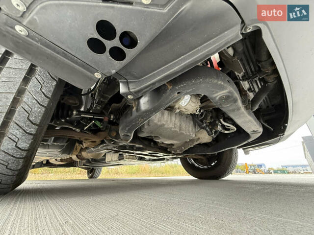 Серый Фольксваген Transporter, объемом двигателя 2 л и пробегом 199 тыс. км за 25999 $, фото 72 на Automoto.ua