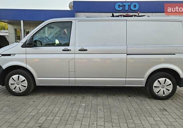 Серый Фольксваген Transporter, объемом двигателя 1.97 л и пробегом 206 тыс. км за 25550 $, фото 4 на Automoto.ua