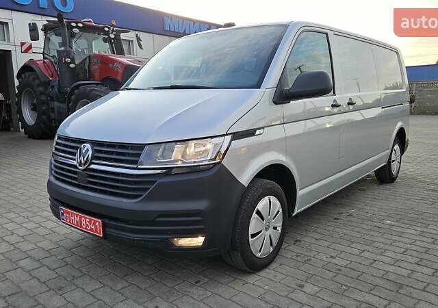 Серый Фольксваген Transporter, объемом двигателя 1.97 л и пробегом 206 тыс. км за 25550 $, фото 2 на Automoto.ua