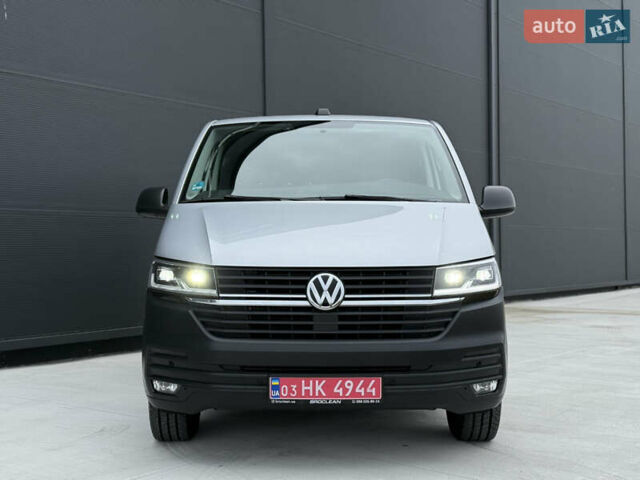 Серый Фольксваген Transporter, объемом двигателя 2 л и пробегом 199 тыс. км за 25999 $, фото 10 на Automoto.ua