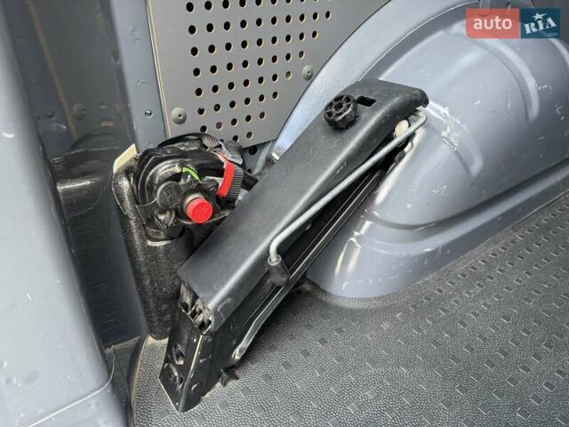 Серый Фольксваген Transporter, объемом двигателя 1.97 л и пробегом 18 тыс. км за 49800 $, фото 13 на Automoto.ua
