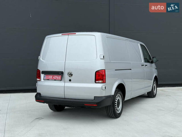 Серый Фольксваген Transporter, объемом двигателя 2 л и пробегом 199 тыс. км за 25999 $, фото 21 на Automoto.ua