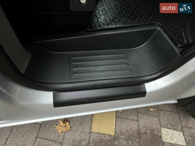 Серый Фольксваген Transporter, объемом двигателя 2 л и пробегом 207 тыс. км за 24950 $, фото 87 на Automoto.ua