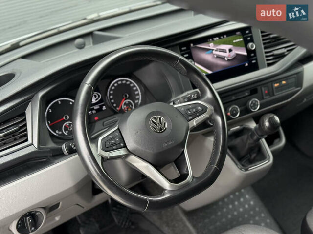 Серый Фольксваген Transporter, объемом двигателя 2 л и пробегом 199 тыс. км за 25999 $, фото 37 на Automoto.ua
