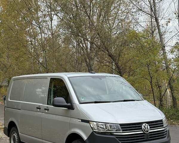 Сірий Фольксваген Transporter, об'ємом двигуна 1.97 л та пробігом 205 тис. км за 25300 $, фото 16 на Automoto.ua