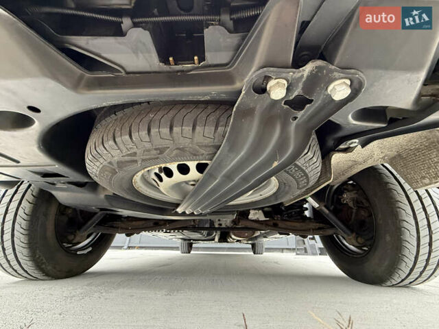 Серый Фольксваген Transporter, объемом двигателя 2 л и пробегом 199 тыс. км за 25999 $, фото 75 на Automoto.ua