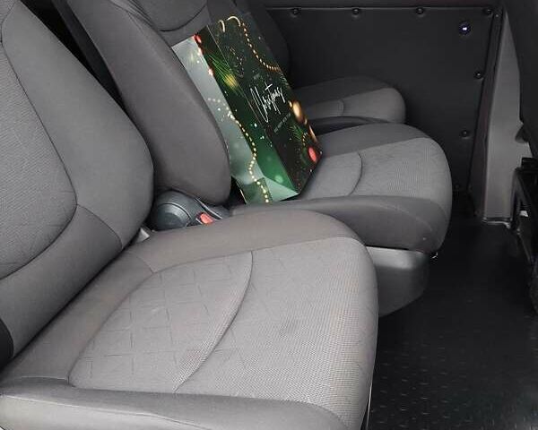 Серый Фольксваген Transporter, объемом двигателя 1.97 л и пробегом 177 тыс. км за 31900 $, фото 37 на Automoto.ua