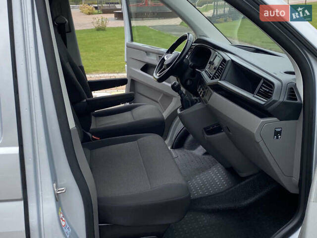 Серый Фольксваген Transporter, объемом двигателя 1.97 л и пробегом 165 тыс. км за 23900 $, фото 33 на Automoto.ua