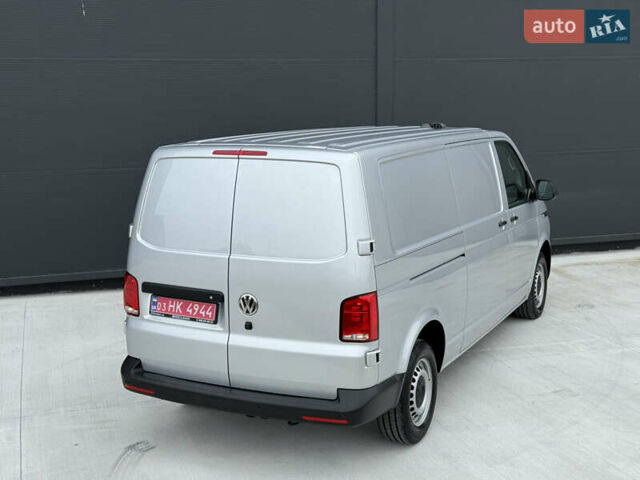 Серый Фольксваген Transporter, объемом двигателя 2 л и пробегом 199 тыс. км за 25999 $, фото 20 на Automoto.ua