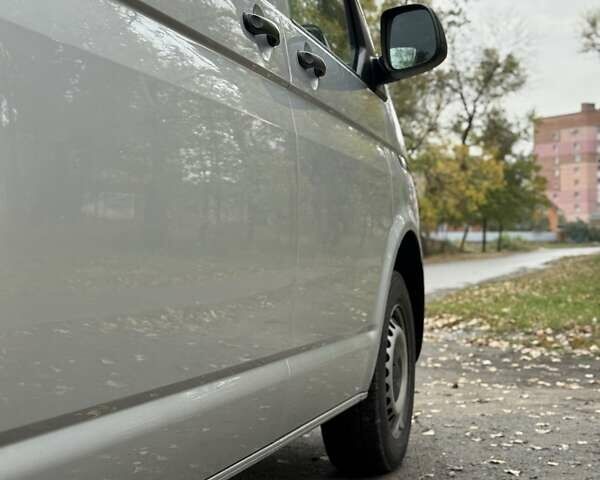 Сірий Фольксваген Transporter, об'ємом двигуна 1.97 л та пробігом 205 тис. км за 25300 $, фото 33 на Automoto.ua